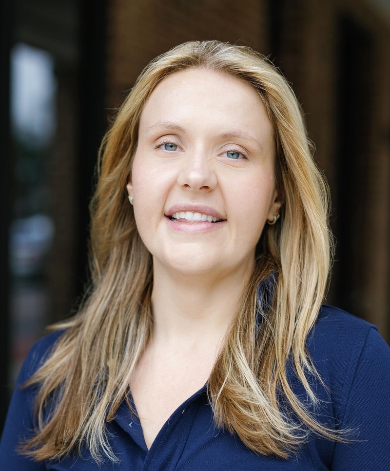 Headshot of Dr. Katie Lenger
