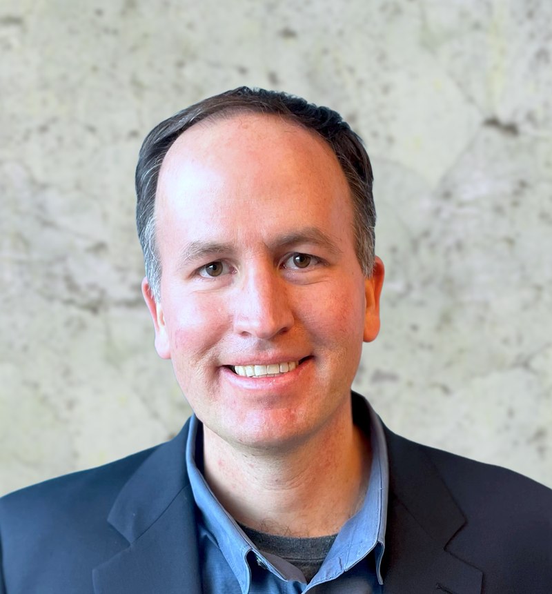 Headshot of Dr. Aaron Murray-Swank